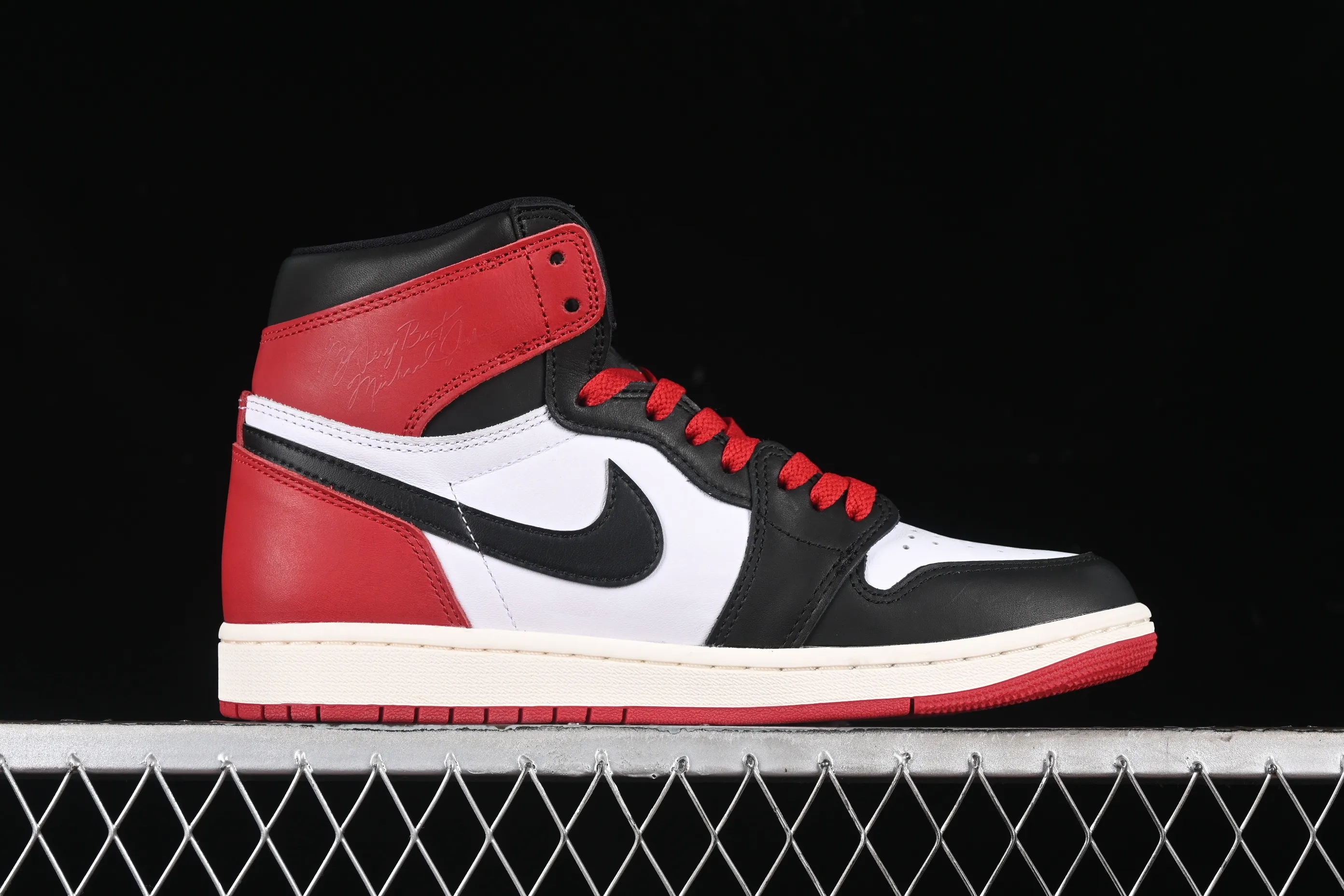 All categories Air Jordan Jordan series basketball shoes Air Jordan 1 High LJR version Air Jordan 1 High OG "Black Toe Reimagined" AJ1 Joe 1 new black toe DZ5485-106